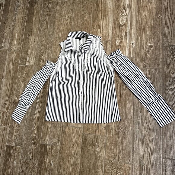 Walter Baker Womens Navy Striped Button Down Shirt M Cold Shoulder Lace Ruffle - Picture 2 of 11